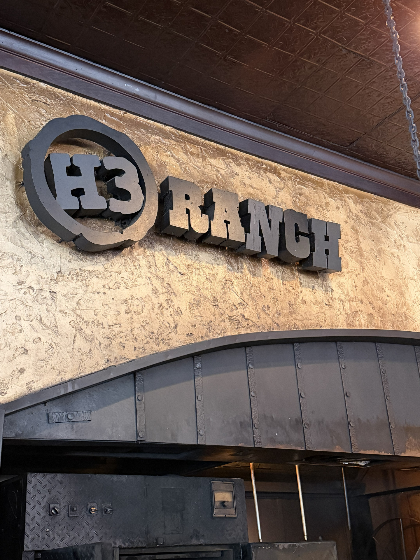 H3 Ranch Staff Our Weekend in Dallas/Fort Worth on Points — Savvy Travel Mamas
